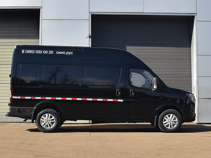 Цельнометаллический фургон черный DongFeng